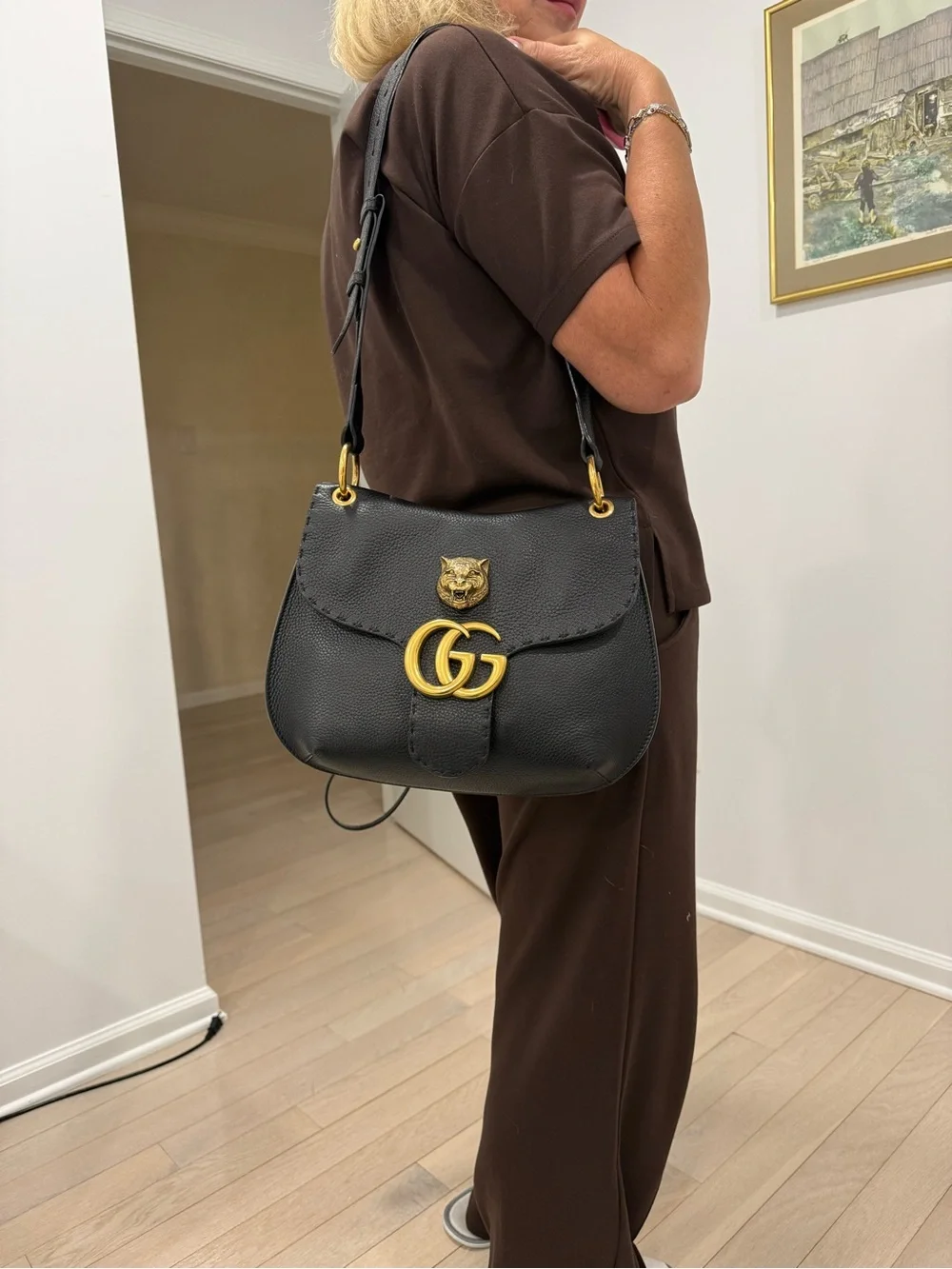 Gucci Black Leather Shoulder Bag with Gold Double G and Tiger Head